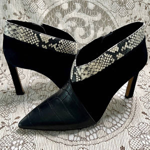 Vince Camuto Women's 8.5 Sempren Suede Leather Ankle Bootie Black White Heel